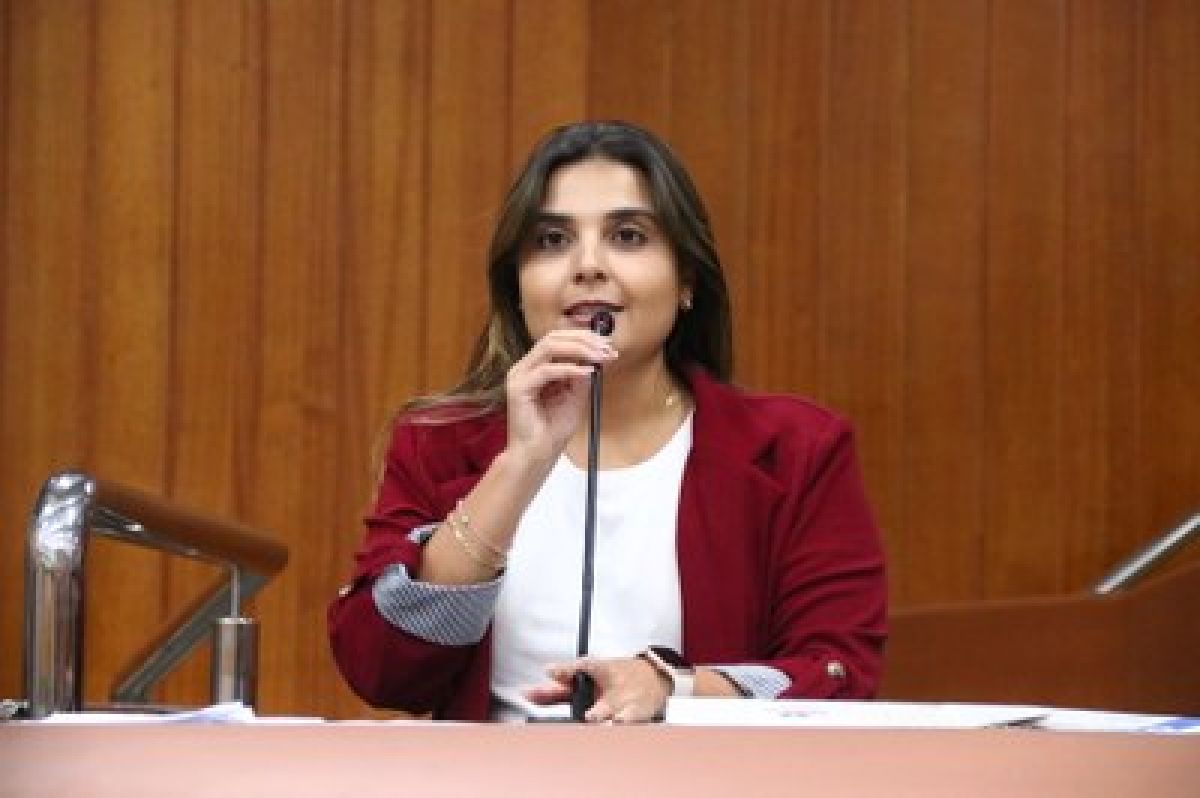 Sabrina Garcez confronta Clécio Alves e diz que gestão Mabel não aceita “velhas práticas”